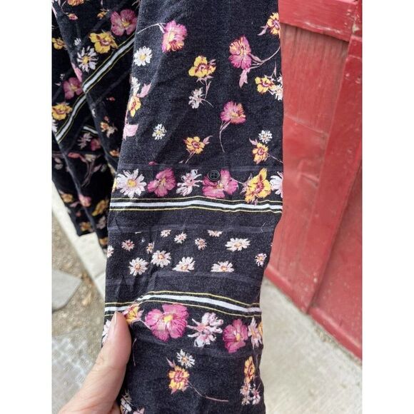 Style & Co Floral Button Blouse With adjustable sleeves Size 3x - Picture 6 of 7